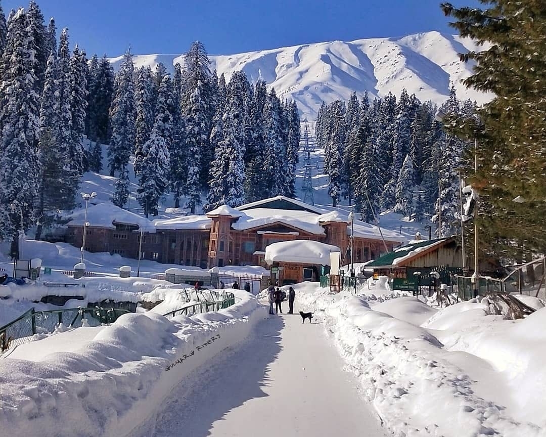 Gulmarg Srinagar 5 days 4 nights